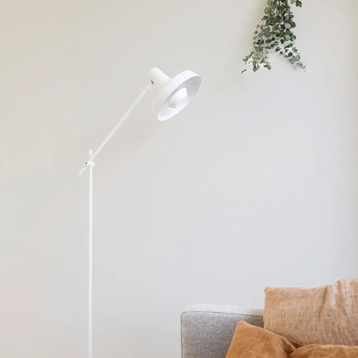Anzu Floor Lamp Palace, White - Image 2