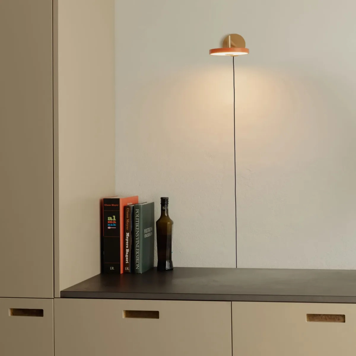 Artopia Wandleuchte Short, Nuance Orange – Bild 3