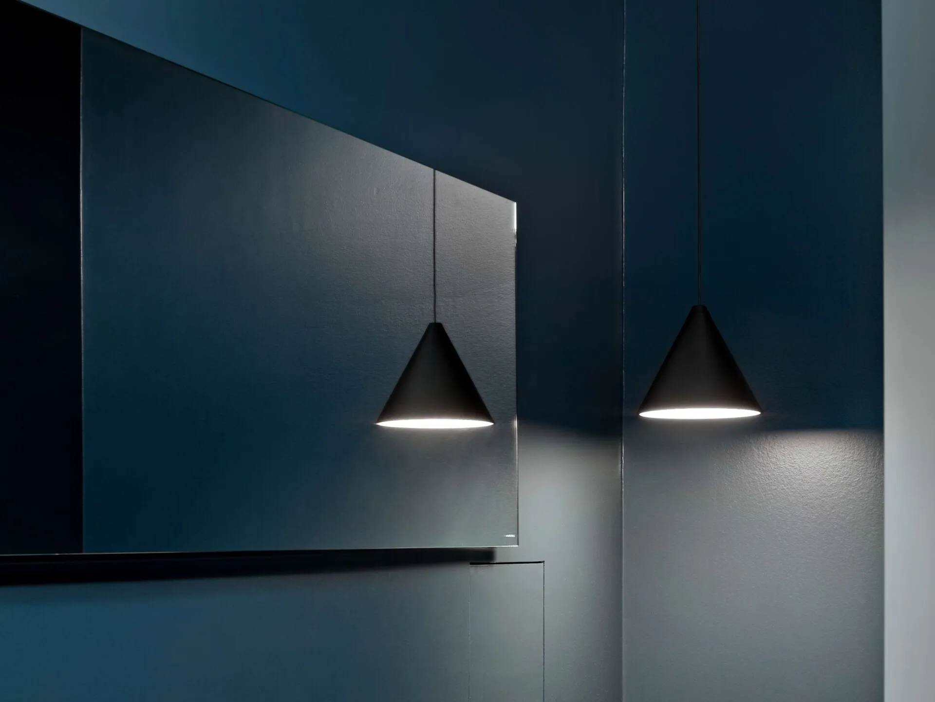 String Light Conic Pendant 12M Dimmable With Soft Touch, Black | Lights & Lamps String Light Conic Pendant 12M Dimmable With Soft Touch, Black - Image 5