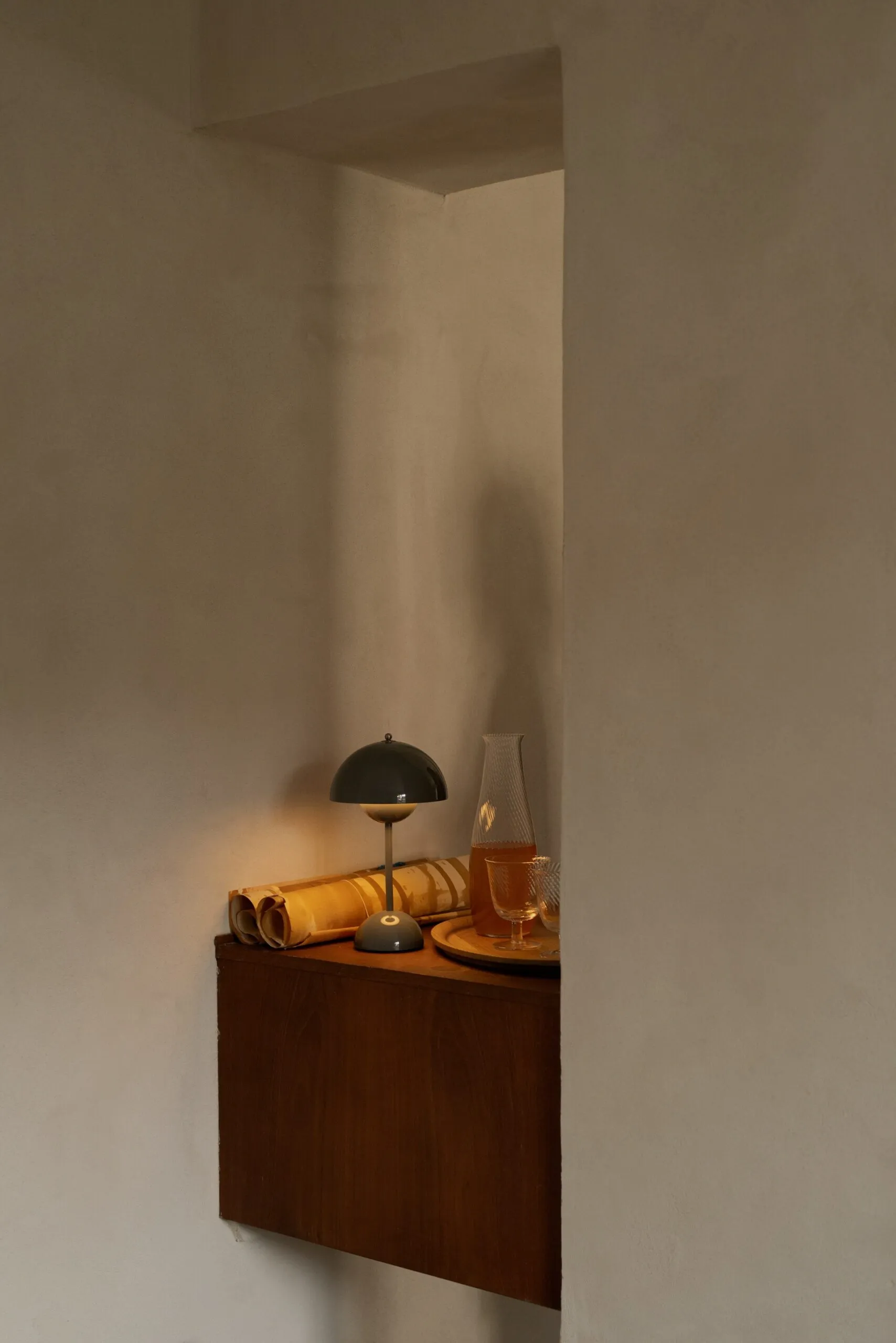 Toadstool VP9 Tafellamp Draagbaar Met Magnetische Oplaadkabel, Steenblauw | Lights & Lamps Toadstool VP9 Tafellamp Draagbaar Met Magnetische Oplaadkabel, Steenblauw - Afbeelding 9